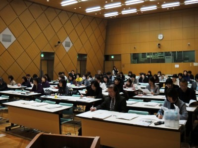 2・10　第1回子育て応援フォーラムを開催しました